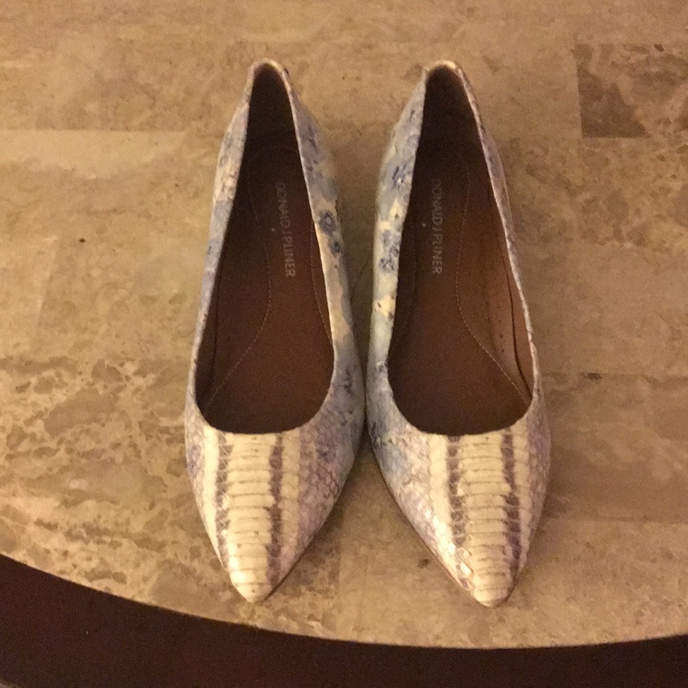 Flower patterned flats